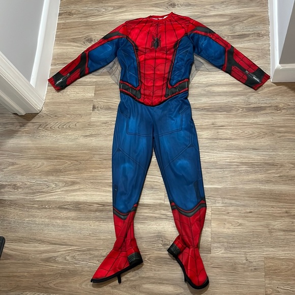 Spiderman Far from Home Costume - Picture 1 of 10